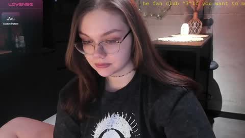 Snapshot of little_bambii_ chatting on January 5, 4:16 pm Eva online show from January 5, 4:16 pm