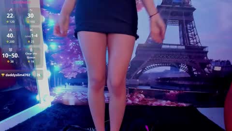 Ellie  online show from November 7, 8:33 pm