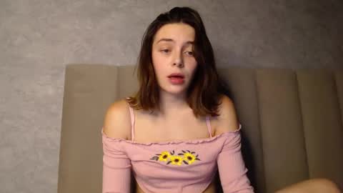 Mia   Im online every day 1530 PM in New York  2030 PM in London online show from October 21, 9:18 pm