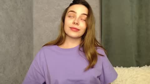 Mia   Im online every day 1530 PM in New York  2030 PM in London online show from December 4, 8:23 pm