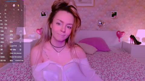 little_rockk online show from April 2, 8:54 am