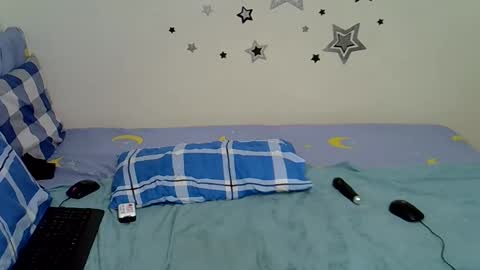 little_steph online show from October 29, 8:49 am