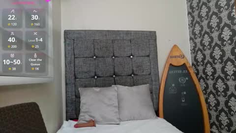 alex online show from October 28, 11:55 am