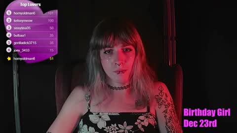 Gwen online show from December 19, 5:07 am