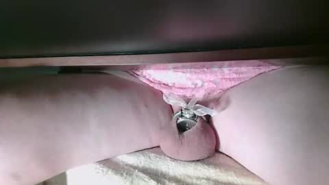 Snapshot of littleclitty247 chatting on October 25, 11:38 pm Littlleclitty247 online show from October 25, 11:38 pm