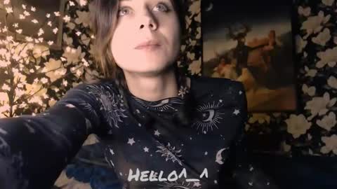 littlehappines online show from December 4, 9:51 pm