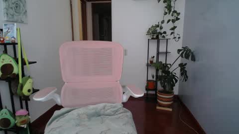 Laksmi online show from April 7, 10:01 pm