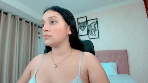 Sarahs Room online show from March 1, 1:10 am