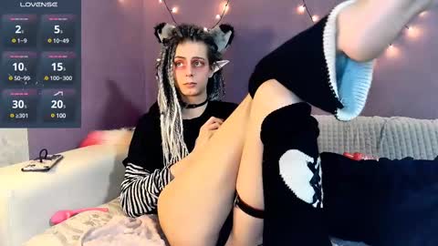 Snapshot of littlepinkcat chatting on February 28, 10:06 pm Felix online show from February 28, 10:06 pm