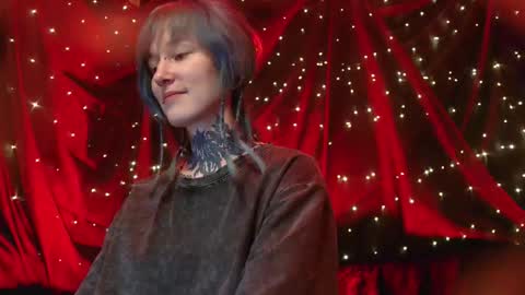 Niki  free tg channel with some photos gifs and info about streams  online show from November 11, 3:58 pm