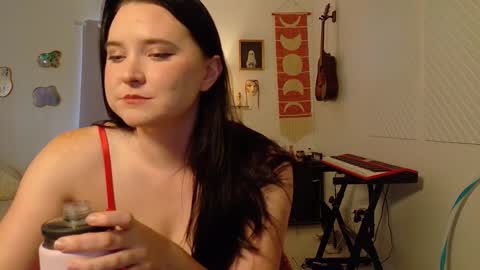 Eliza online show from November 6, 1:47 pm