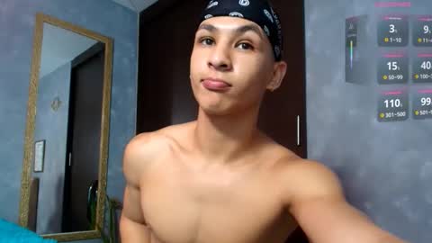 Snapshot of liuscast_22 chatting on September 8, 3:22 pm Luis Castro  online show from September 8, 3:22 pm