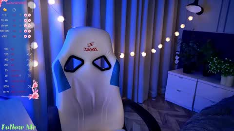 Liv 3 online show from February 12, 4:55 pm