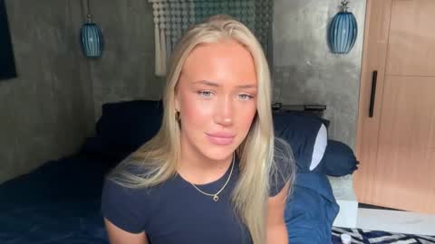 olivia online show from February 24, 3:20 am