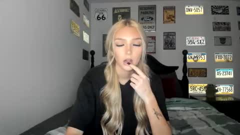 Livvy online show from February 3, 6:11 am