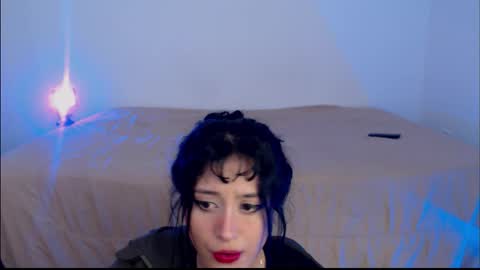 Elizabeth online show from February 17, 5:28 am