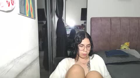 Snapshot of liza_thurner chatting on September 25, 3:46 am Liza Thurner online show from September 25, 3:46 am