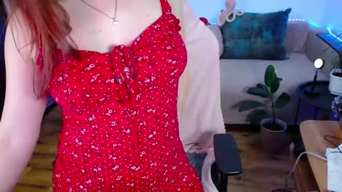 LIzaSwan online show from March 1, 6:32 pm