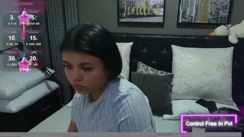 Snapshot of lizz_tender chatting on September 19, 11:47 am Lizz online show from September 19, 11:47 am