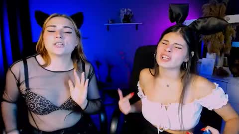 Snapshot of lizzie_boom chatting on October 4, 12:58 pm lizzie_boom online show from October 4, 12:58 pm