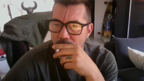 loanm online show from February 14, 9:12 am