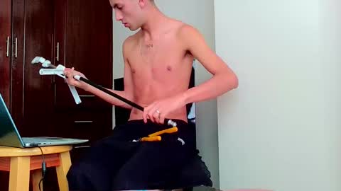 Snapshot of logaan_grey chatting on October 28, 7:04 pm logaan_grey online show from October 28, 7:04 pm