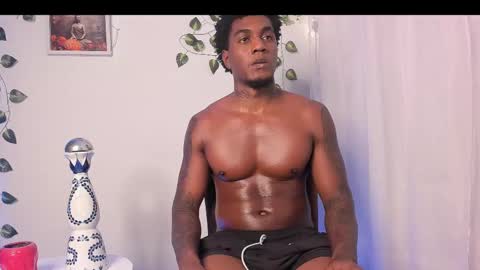 Snapshot of logan_drakex chatting on March 12, 7:13 am LOGAN DRAKE online show from March 12, 7:13 am