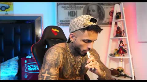 logan_hugh8 online show from February 24, 10:26 am