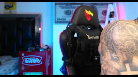 logan_hugh8 online show from December 13, 6:42 am