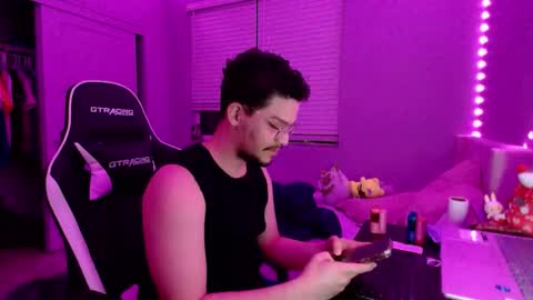 Logan suite22 online show from March 30, 5:29 am