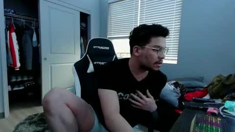 Logan suite22 online show from March 24, 1:44 am