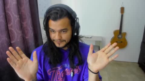 Logan online show from February 1, 6:08 pm