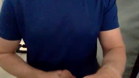 loganrb2811 online show from March 13, 10:24 pm