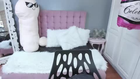 Snapshot of lola_cook chatting on October 7, 1:07 pm Lola online show from October 7, 1:07 pm