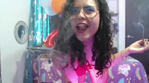 Snapshot of lola_fiery chatting on October 2, 2:49 pm lola_fiery online show from October 2, 2:49 pm