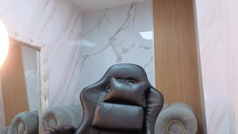 Lola online show from March 20, 10:04 pm