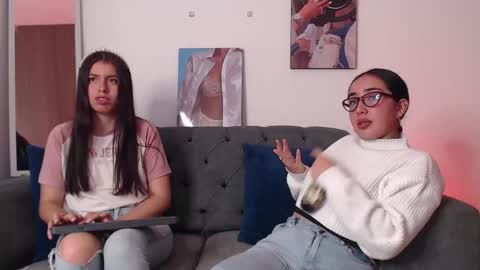 Snapshot of lolaandcamille chatting on March 7, 4:55 pm lolaandcamille online show from March 7, 4:55 pm