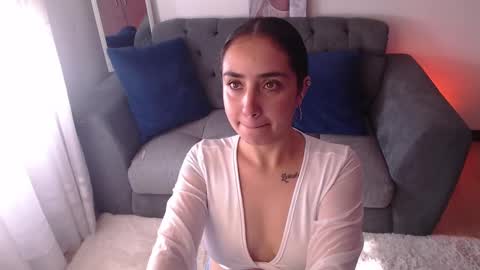 Snapshot of lolaandcamille chatting on March 10, 1:10 pm lolaandcamille online show from March 10, 1:10 pm