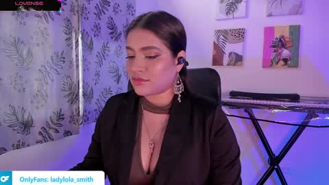 lolaasmith_21 online show from March 5, 9:04 pm