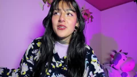 Lola online show from February 26, 9:01 am