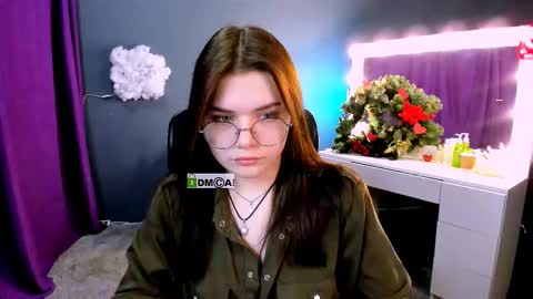 Lola pvt is OPEN online show from February 19, 9:39 am