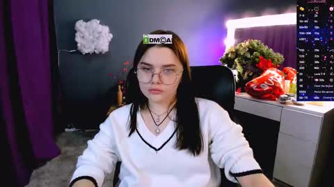 Lola pvt is OPEN online show from February 14, 4:09 pm