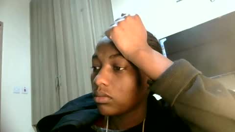 Snapshot of lolli_pop98 chatting on February 26, 7:42 pm zuri online show from February 26, 7:42 pm