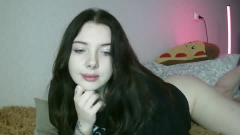 Snapshot of lollylol11 chatting on October 9, 2:33 pm Lilly online show from October 9, 2:33 pm