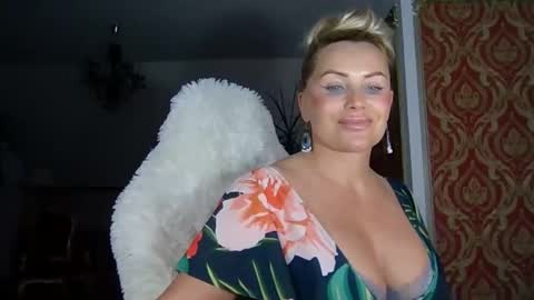 Roxy online show from February 15, 3:06 pm