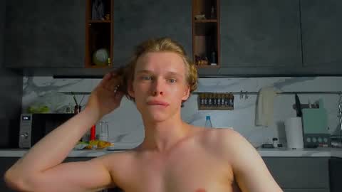 Nelis online show from June 22, 1:01 am