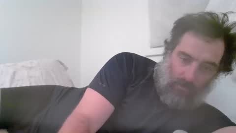 THE SEXIEST MAN ALIVE online show from October 17, 4:16 am