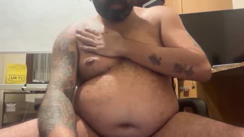 london_lad_101 online show from February 28, 9:41 pm