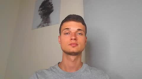 london_tomy online show from April 9, 3:43 am