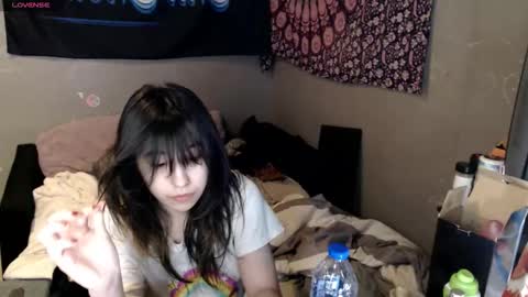 londonray online show from November 23, 8:23 am